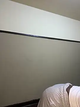 Snapshot of Sirah1 chatting on 02/25/26, 07:23 Sirah1 online show from 02/25/26, 07:23