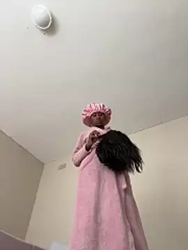 Snapshot of Sirah1 chatting on 03/08/26, 07:34 Sirah1 online show from 03/08/26, 07:34