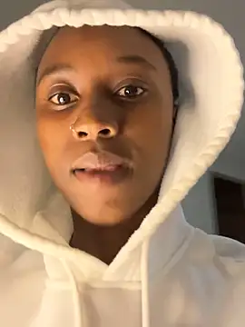 Snapshot of Sirah1 chatting on 03/08/26, 08:23 Sirah1 online show from 03/08/26, 08:23