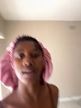 Snapshot of Sirah1 chatting on 03/11/26, 10:54 Sirah1 online show from 03/11/26, 10:54