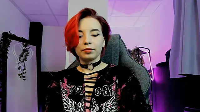 MarcelineChi online show from 10/16/25, 06:14