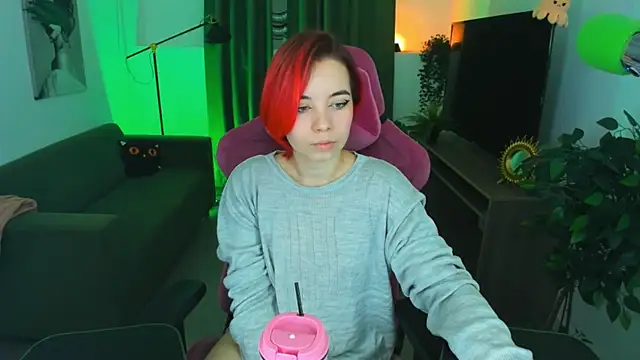 Snapshot of MarcelineChi chatting on 11/12/25, 06:03 MarcelineChi online show from 11/12/25, 06:03