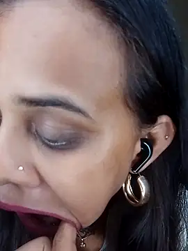 Naughtysilk online show from 10/17/25, 09:06