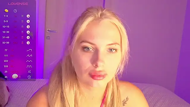 SweetCherryBlonde online show from 10/05/25, 09:07