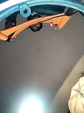 Snapshot of Valentina_Squirt- chatting on 12/04/25, 09:07 Valentina Squirt- online show from 12/04/25, 09:07