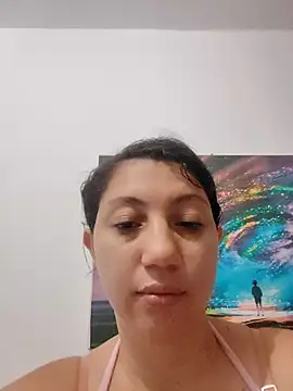 Snapshot of julietta_maxi chatting on 10/11/25, 03:54 julietta maxi online show from 10/11/25, 03:54