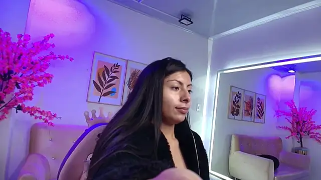 Snapshot of Gabriela_milani chatting on 10/24/25, 11:39 Gabriela milani online show from 10/24/25, 11:39