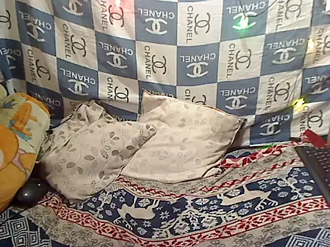 Snapshot of RoseNaya chatting on 04/22/26, 10:17 RoseNaya online show from 04/22/26, 10:17