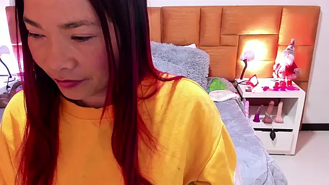 Snapshot of Mafe_Kailina chatting on 12/05/25, 08:12 Mafe Kailina online show from 12/05/25, 08:12