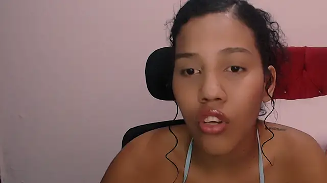 Tainara ebony online show from 10/11/25, 06:50