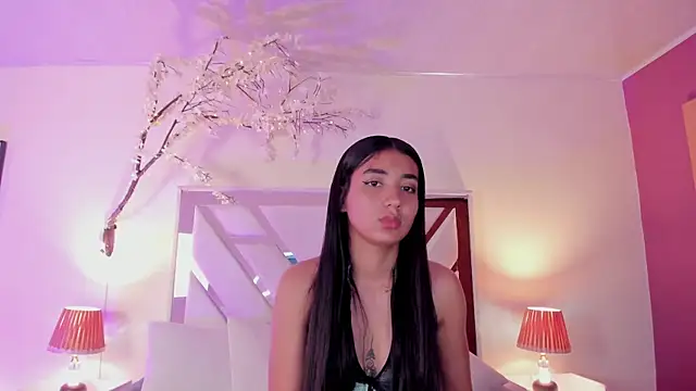 Snapshot of cloe_taylor__ chatting on 12/13/25, 08:14 cloe taylor online show from 12/13/25, 08:14