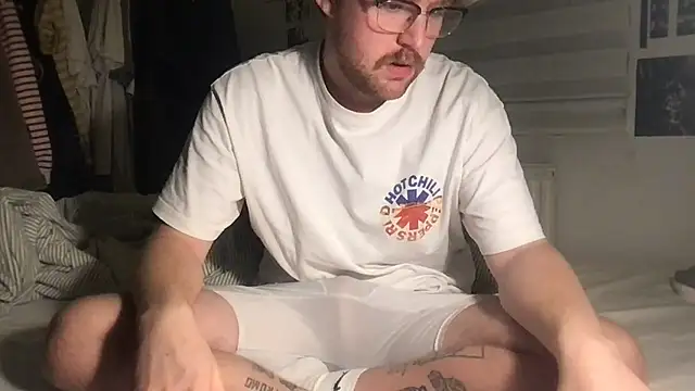 Angus80085 online show from 11/09/25, 06:28