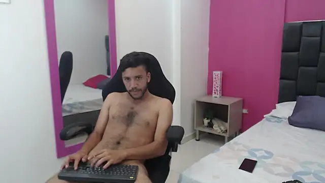 Juan FelipeX01 online show from 10/04/25, 04:16