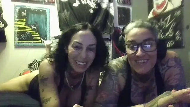 inkdhollow1 online show from 05/06/26, 07:13