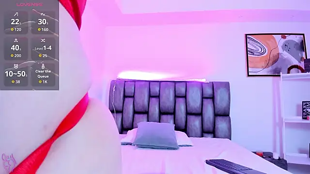 Snapshot of VenusCooper chatting on 03/12/26, 07:31 VenusCooper online show from 03/12/26, 07:31