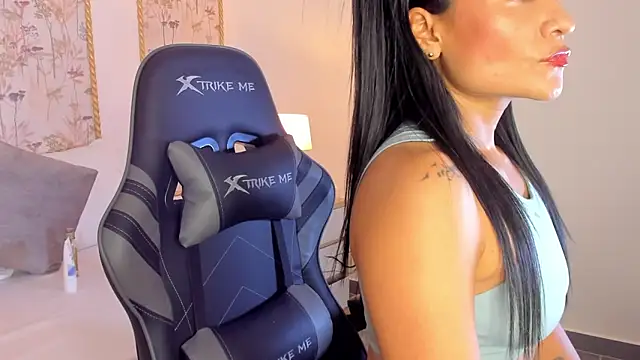 tabata69  online show from 10/17/25, 08:00