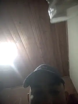 Snapshot of mestre637 chatting on 10/02/25, 03:46 mestre637 online show from 10/02/25, 03:46