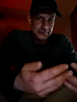 Snapshot of ChicoloXXX chatting on 05/20/26, 10:27 ChicoloXXX online show from 05/20/26, 10:27