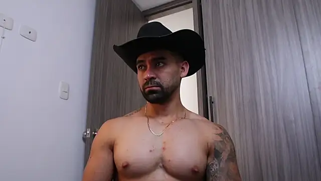 SOY MIKE online show from 11/26/25, 01:01