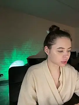 AlmaryKim online show from 12/14/24, 11:34