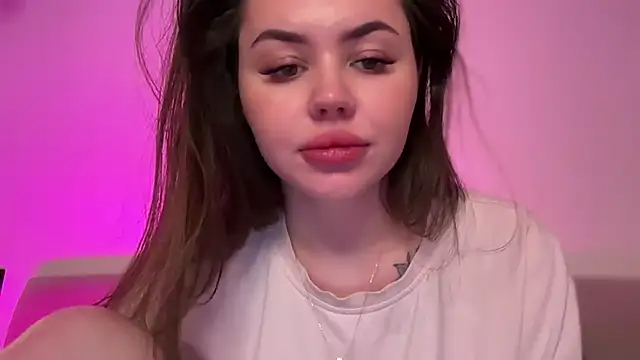 AlmaryKim online show from 11/22/25, 07:35