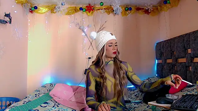 Snapshot of Fersexy_Dolls chatting on 12/05/25, 06:00 Fersexy Dolls online show from 12/05/25, 06:00