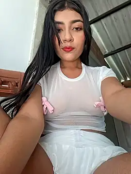 Snapshot of Sweed-virgin-pussy chatting on 04/19/26, 06:43 Sweed-virgin-pussy online show from 04/19/26, 06:43