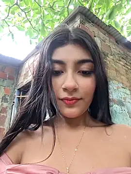 Snapshot of Sweed-virgin-pussy chatting on 05/14/26, 05:53 Sweed-virgin-pussy online show from 05/14/26, 05:53