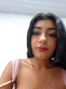 Snapshot of Sweed-virgin-pussy chatting on 06/12/26, 10:08 Sweed-virgin-pussy online show from 06/12/26, 10:08