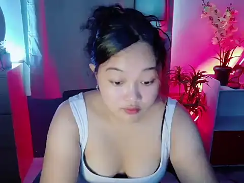 UrFavouriteCravings online show from 04/16/26, 01:39