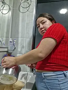 Snapshot of annyaparis chatting on 12/03/25, 03:03 annyaparis online show from 12/03/25, 03:03