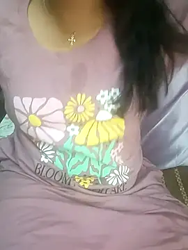 Snapshot of tamil_thaara03 chatting on 02/04/26, 05:19 tamil thaara03 online show from 02/04/26, 05:19