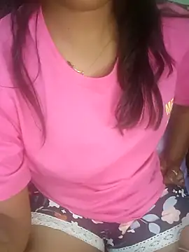 Snapshot of tamil_thaara03 chatting on 02/13/26, 06:26 tamil thaara03 online show from 02/13/26, 06:26