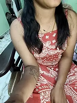 Snapshot of tamil_thaara03 chatting on 04/08/26, 03:45 tamil thaara03 online show from 04/08/26, 03:45