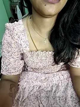 Snapshot of tamil_thaara03 chatting on 04/11/26, 06:23 tamil thaara03 online show from 04/11/26, 06:23