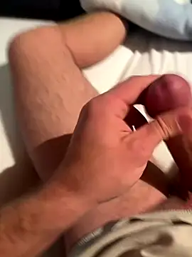 Snapshot of max22palm chatting on 10/06/25, 12:46 max22palm online show from 10/06/25, 12:46