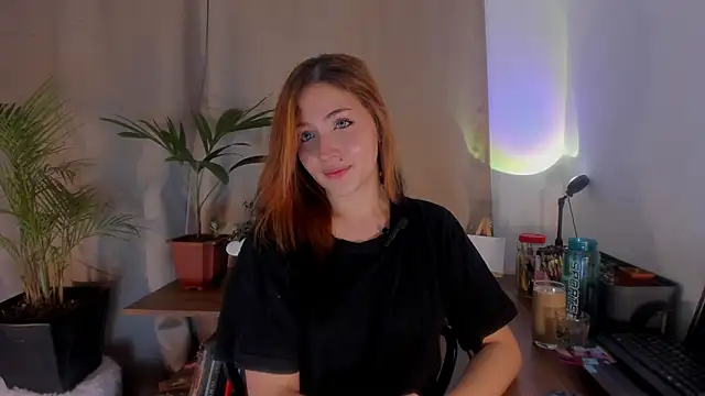 Snapshot of AmaruBloom chatting on 02/18/26, 05:58 AmaruBloom online show from 02/18/26, 05:58