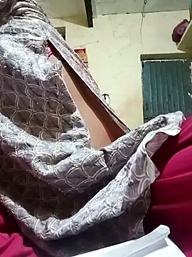 LOVE-VIKA online show from 11/24/25, 02:39