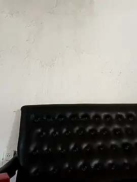 Snapshot of Benditofetiche chatting on 11/05/25, 04:51 Benditofetiche online show from 11/05/25, 04:51