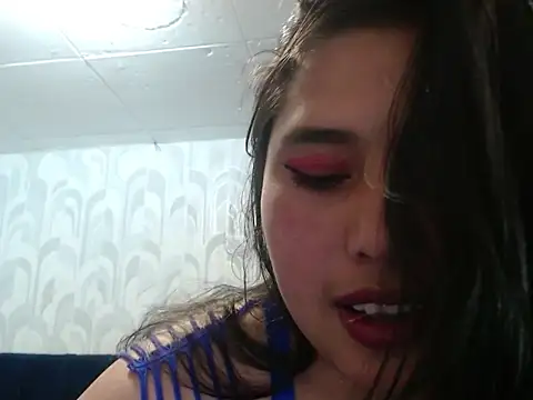 Lovingmoraxx online show from 10/16/25, 02:40