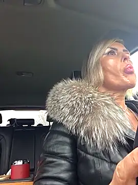 KirraWhite online show from 03/02/26, 06:03