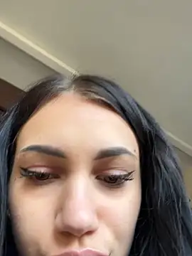 ilariea girl online show from 10/16/25, 07:20