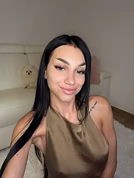 Snapshot of ilariea_girl chatting on 07/04/26, 02:56 ilariea girl online show from 07/04/26, 02:56