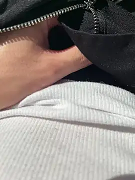 Snapshot of kumatan3434 chatting on 10/06/25, 03:59 kumatan3434 online show from 10/06/25, 03:59