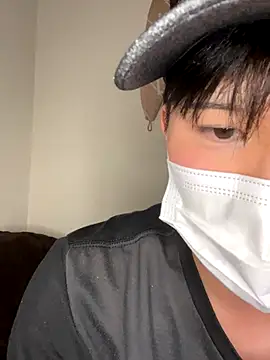 Snapshot of kumatan3434 chatting on 10/18/25, 01:34 kumatan3434 online show from 10/18/25, 01:34