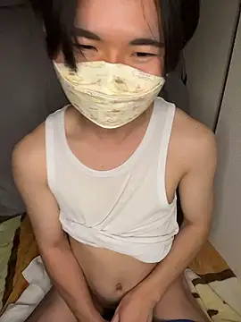 Snapshot of kumatan3434 chatting on 04/14/26, 01:17 kumatan3434 online show from 04/14/26, 01:17