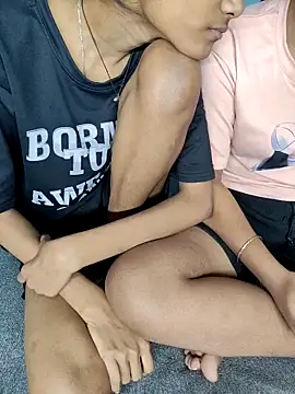 Snapshot of Unique_girls90 chatting on 03/16/26, 06:56 Unique girls90 online show from 03/16/26, 06:56