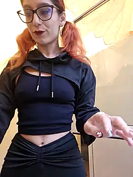 YuriXo online show from 10/22/25, 02:50