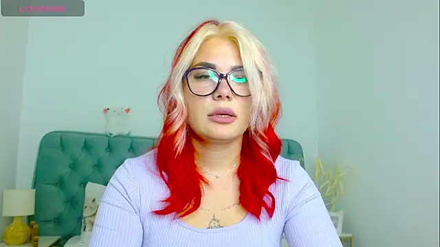 Naughty kittyy1 online show from 10/04/25, 07:34