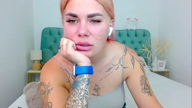 Naughty kittyy1 online show from 10/05/25, 07:45